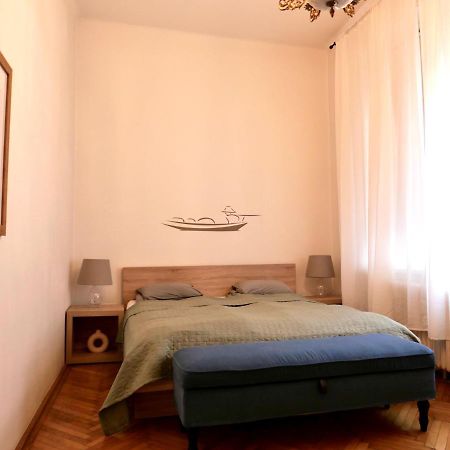 Contemporary City Apartment Vaci Utca بودابست المظهر الخارجي الصورة