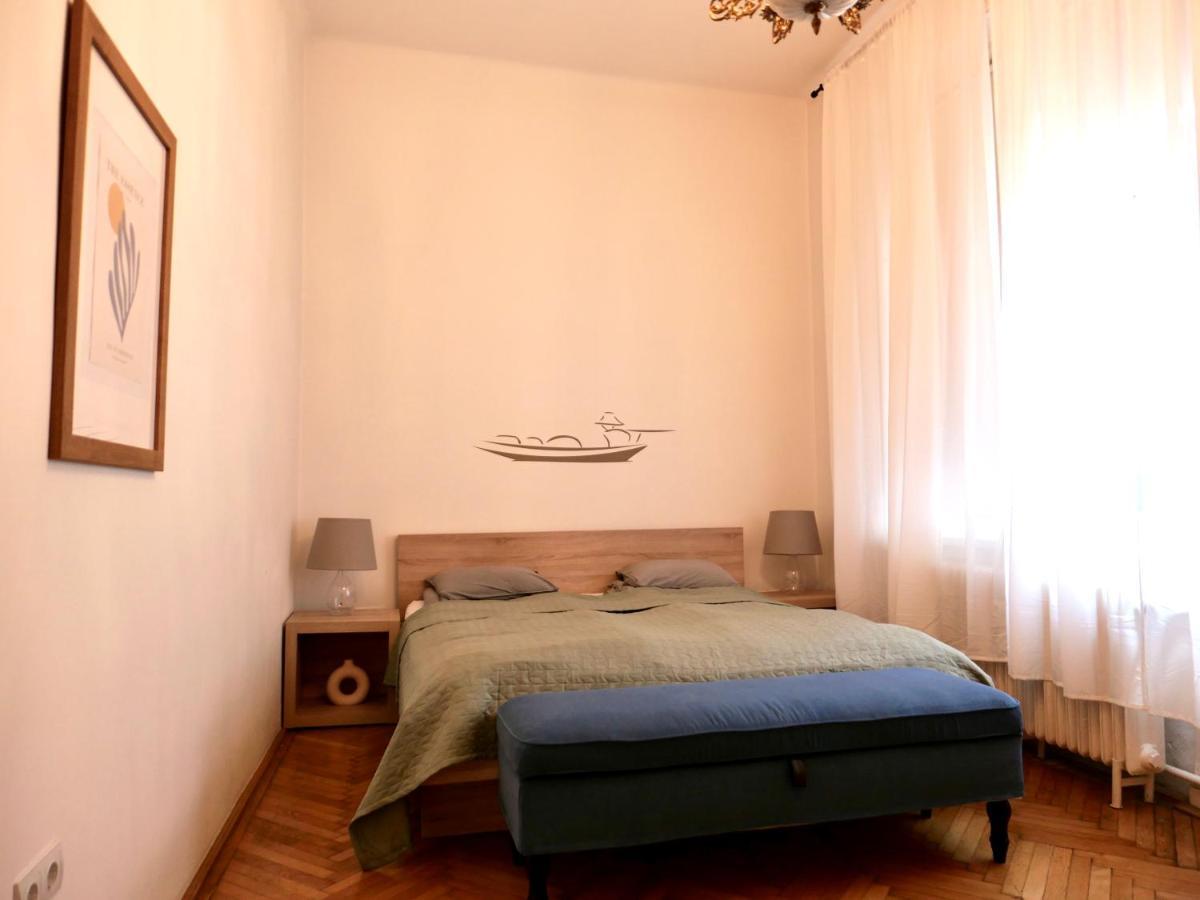 Contemporary City Apartment Vaci Utca بودابست المظهر الخارجي الصورة