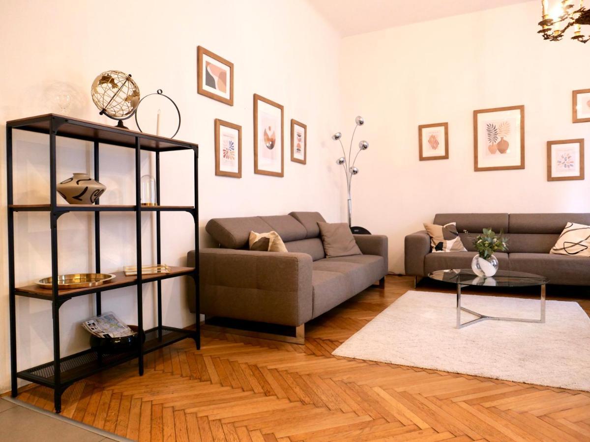 Contemporary City Apartment Vaci Utca بودابست المظهر الخارجي الصورة