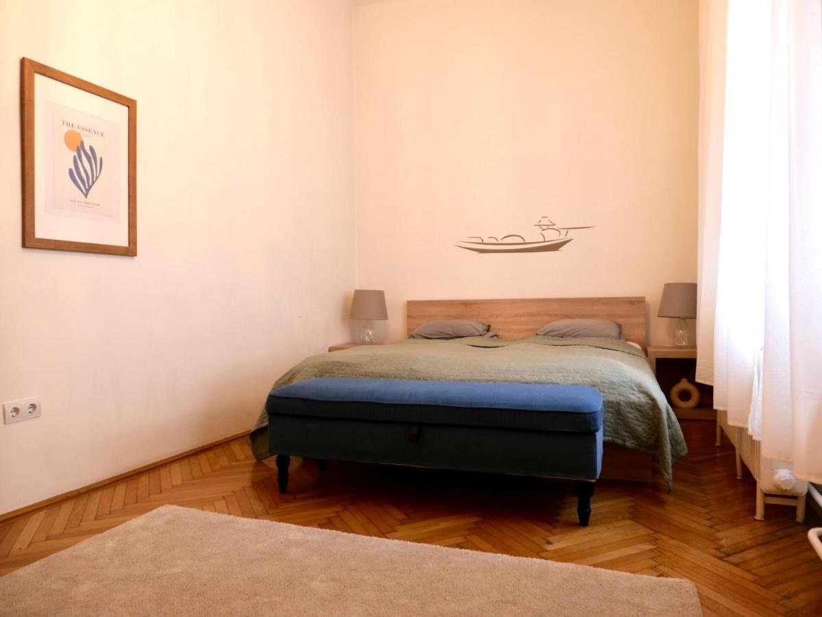 Contemporary City Apartment Vaci Utca بودابست المظهر الخارجي الصورة