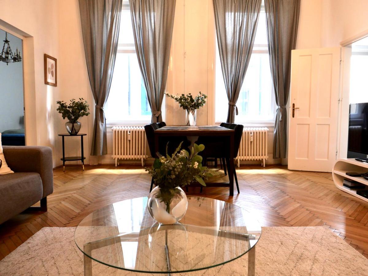 Contemporary City Apartment Vaci Utca بودابست المظهر الخارجي الصورة